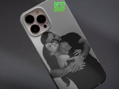 Order a case with a photo: how to turn a photo into a stylish accessory