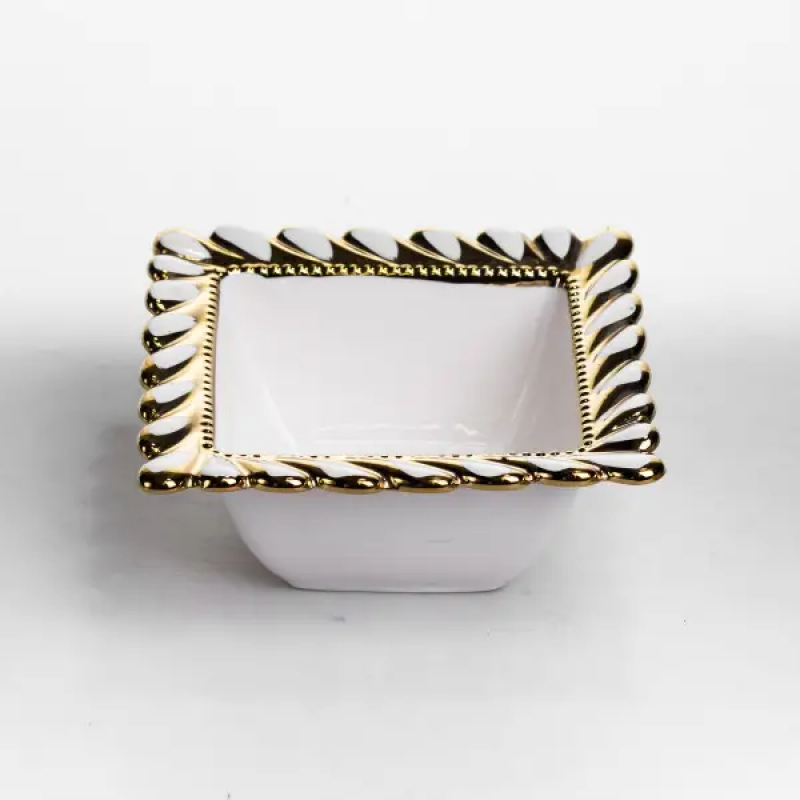 Тарілка глибока порцелянова Tiffany квадратна 15х15х7 см ML2007