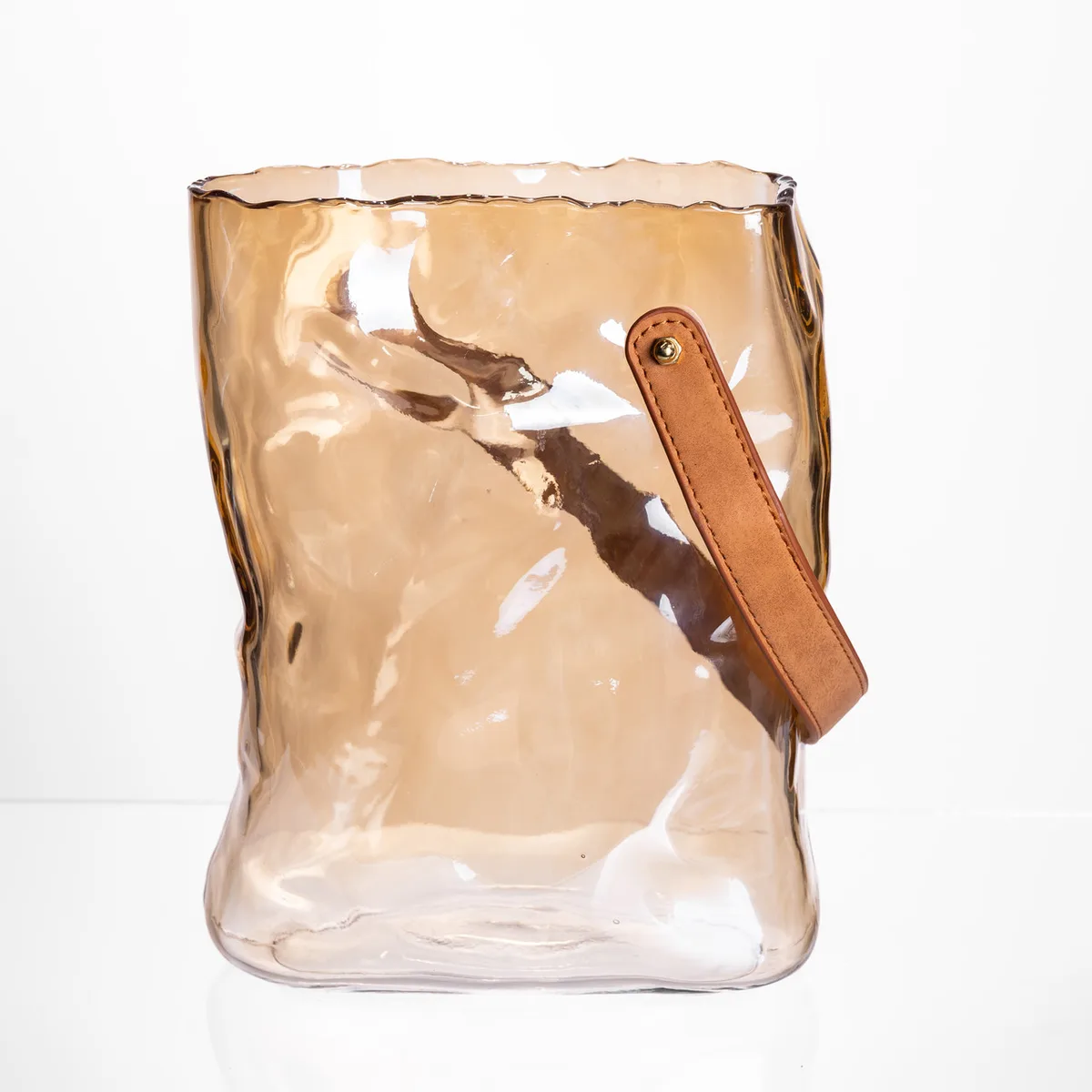 Подарункова скляна ваза сумочка з ручкою 18×9×25 (см) декоративна ваза 2.8 (л) для квітів Коричневий HP-19-157-1
