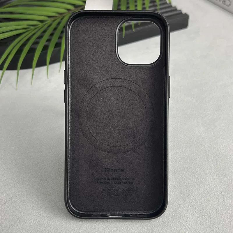Шкіряний чохол Leather Case (AAA) with MagSafe and Animation для Apple iPhone 15 Pro (6.1